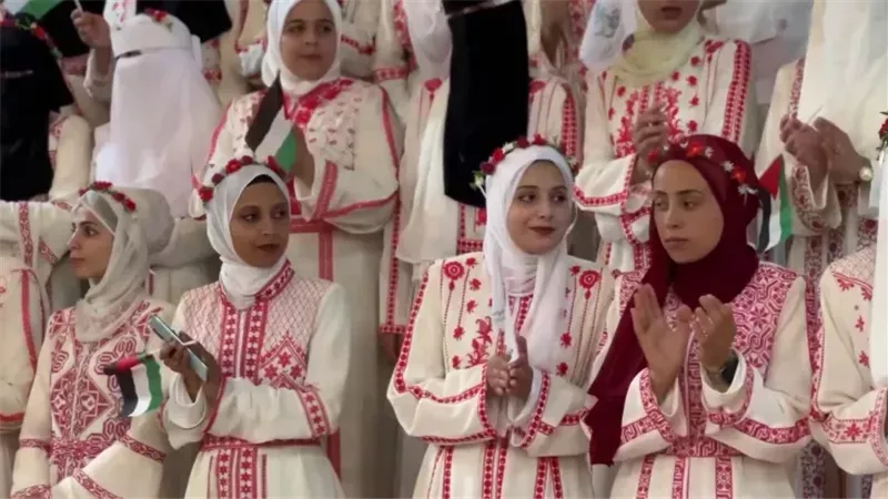أول زفاف جماعي في جباليا