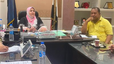 لدراسة التطوير.. وكيلة تعليم السويس تلتقي معلمي التعليم الفني