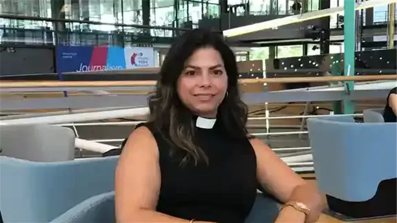 القسيسة الفلسطينية
