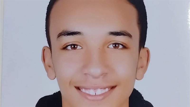 الطالب الفائز