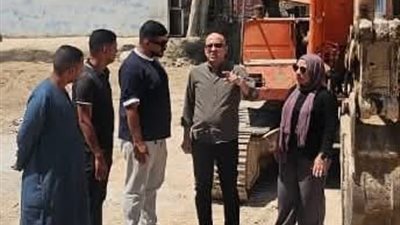 سرعة التنفيذ والجودة أولًا.. رئيس تعمير السويس يتفقد تطوير طريق الحجاج