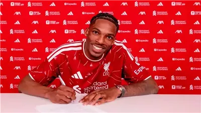 رسميًا.. ليفربول يعلن التعاقد مع جيريمي جاكيه بعقد طويل الأمد