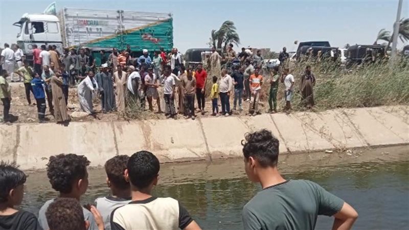 حادث تروسيكل ترعة نجع حمادي بأسيوط