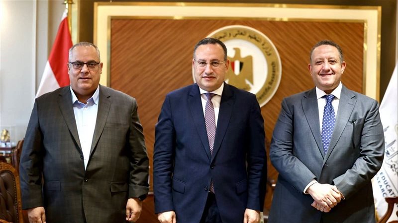 وزير التعليم العالي