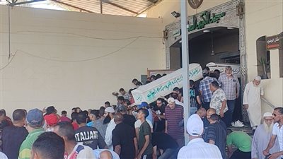  تشييع جنازة شقيق مدرب منتخب مصر الوطني لكرة القدم بمقابر الأسرة في بورسعيد