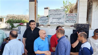 وكيل وزارة الرياضة يقدم واجب العزاء في شقيق مدرب منتخب مصر ببورسعيد