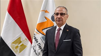 رئيس تنمية التجارة يتابع تطوير السجل التجاري و الحوكمة والخدمات الإلكترونية