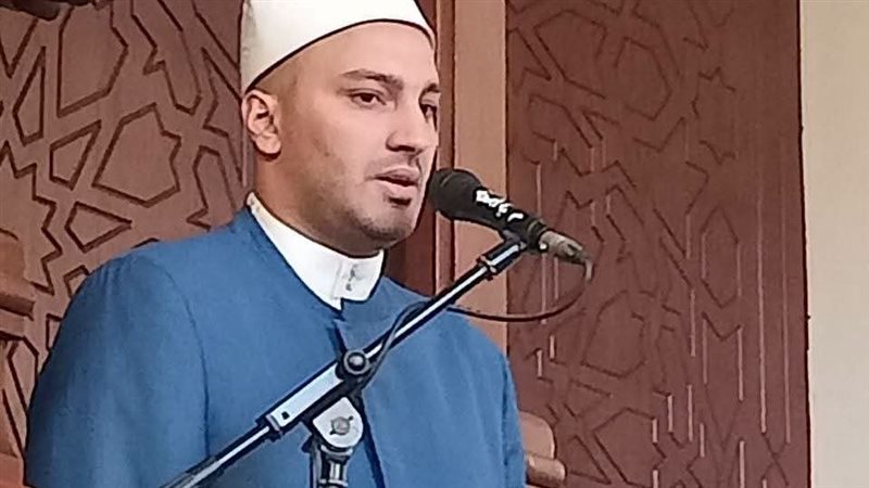 الدكتور علي عطية