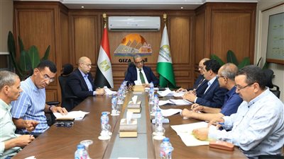 محافظ الجيزة يتابع أداء مركز ومدينة منشأة القناطر ويوجه بإنجاز ملفات التصالح