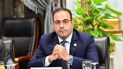 محمود حسين يهنئ المنتخب الوطني ويشيد بالتفاف الجماهير العربية حول منتخب مصر