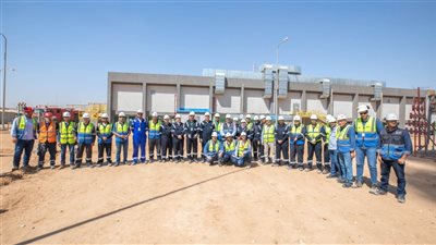 «أنوبك» تطلاق التيار الكهربائي بأول محطات الكهرباء بمجمع إنتاج السولار بأسيوط