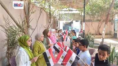 الكشافة والمرشدات بمركزي شباب الزاوية الخضراء ودارالسلام يحتفلون بذكرى 30يونيو