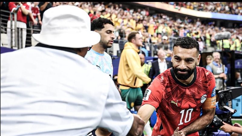 محمد صلاح وجاكسون