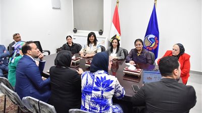 نائب وزير الصحة تبحث تعزيز دور المجتمع المدني في إدارة مراكز تنمية صحة الأسرة 