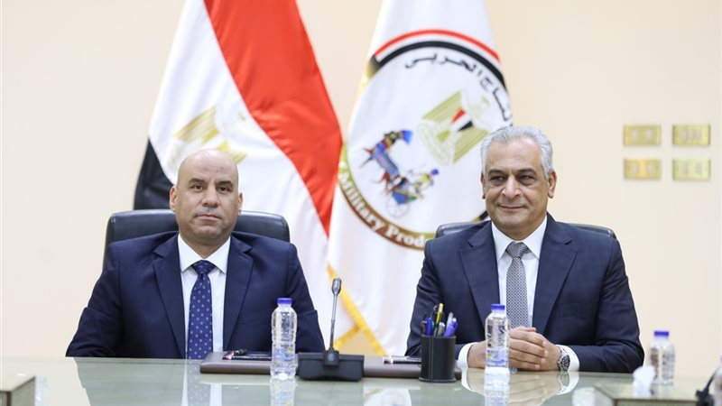 وزير العمل