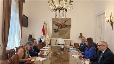 وزيرة الثقافة تلتقي السفير الفرنسي لوضع آليات تنفيذية لمخرجات جولة باريس 