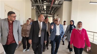 رئيس جامعة أسيوط الأهلية يقود جولة موسعة لتطوير معامل القطاع الطبي 