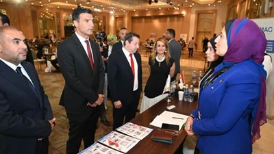 وزير الصناعة يفتتح الدورة الثالثة لمعرض 