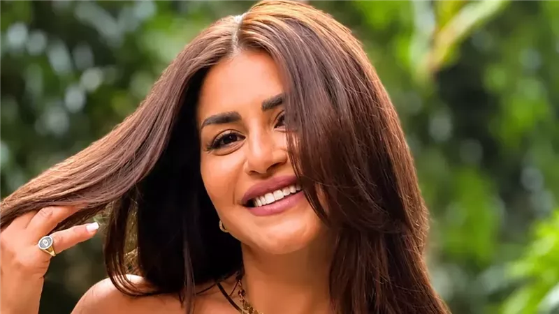 منة فضالي