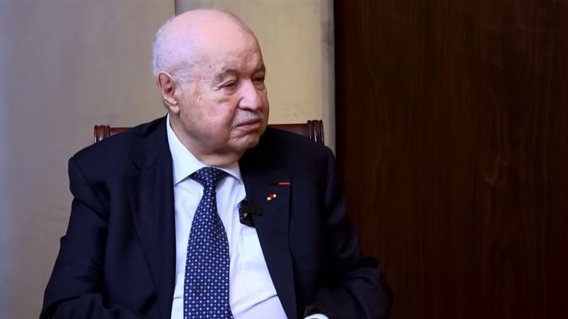 الدكتور طلال أبو