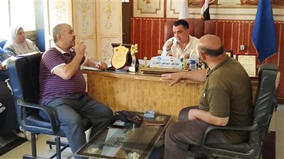 مدير تعليم الزرقا يعقد اجتماعا لمديري المدارس استعدادا للعام الدراسي الجديد ال