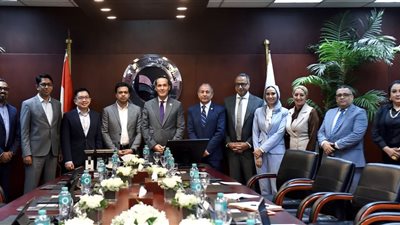 مصر وسنغافورة تبحثان تعزيز التعاون الاستثماري وجذب شراكات جديدة