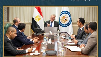 وزير البترول يبحث مع «شلمبرجير» توظيف الذكاء الاصطناعي لزيادة الإنتاج 