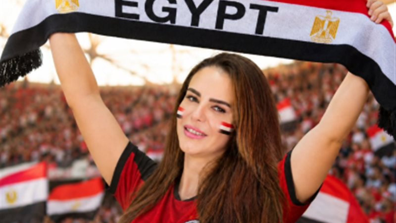 دنيا عبدالعزيز