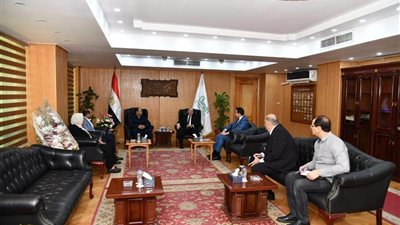 رئيس تنمية الصعيد يبحث التعاون مع محافظ الفيوم ويتفقد مجمع ديسيا