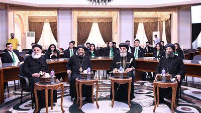  البابا تواضروس الثاني يلتقي مجلس الشباب السكندري بحضور عدد من الأساقفة 