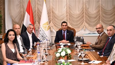 وزير الشباب والرياضة يلتقي مسؤولي شركة RMC لتنظيم الأحداث والفاعليات الرياضية