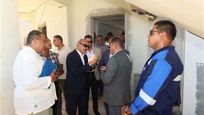 محافظ السويس يتفقد أعمال تطوير فندق سمر بلاس لمتابعة معدلات التنفيذ 
