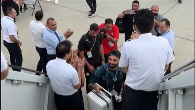 تكريم رئاسي واستقبال جماهيري .. بعثة منتخب مصر تغادر أتلانتا إلى مطار العلمين