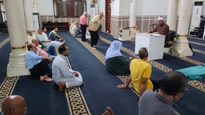 أوقاف السويس تنظم مجالس الفقه بعنوان 