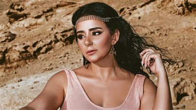 وفاة والد الفنانة إيمان سلامة                                                