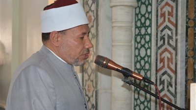 الدكتور محمد عبد المالك يفتتح مسجد جامعة الأزهر بأسيوط