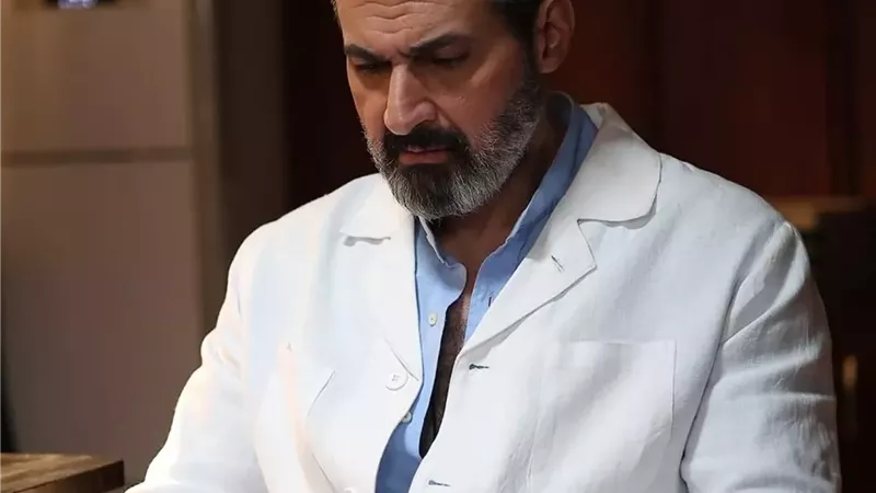 ياسر جلال