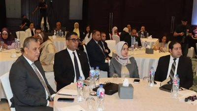 نائب محافظ أسوان يشارك في إعداد استراتيجية التنمية الريفية لمكتسبات حياة كريمة