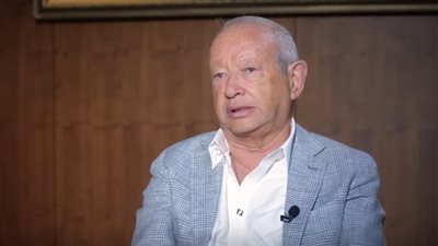 نجيب ساويرس: دعاء جدتي سر نجاحي.. ووهذه أكبر إنجازات وخسائري