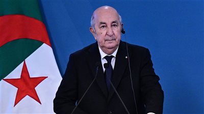 الرئيس الجزائري يعزي أمير قطر في وفاة الشيخ حمد بن خليفة آل ثاني