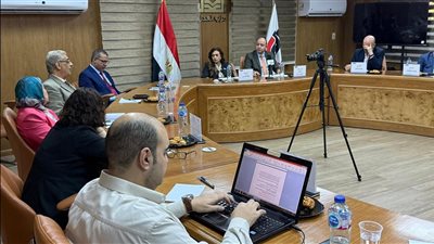 بين الحرية والمسؤولية.. من يقود الآخر؟.. العدل يعقد ندوة حول الشائعات والإعلام