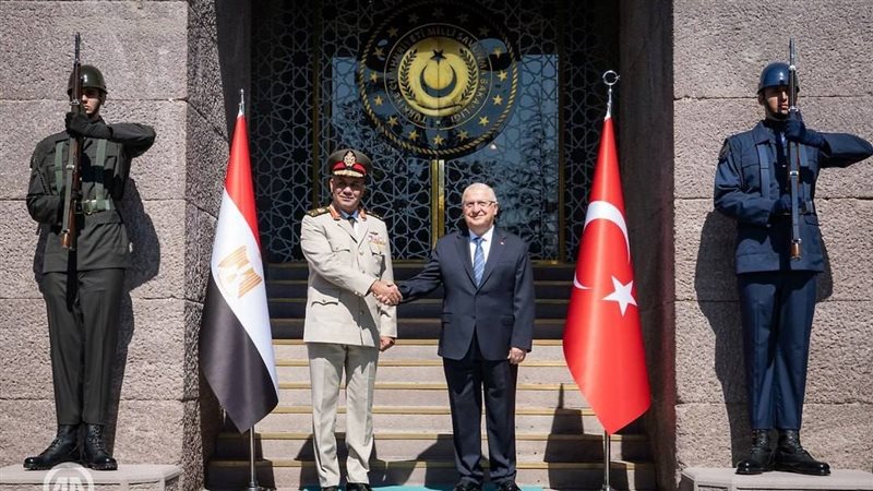 وزيرا الدفاع التركي