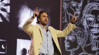 اليوم .. هشام ماجد يحتفل بالعرض الخاص لمسرحية خيال مريض