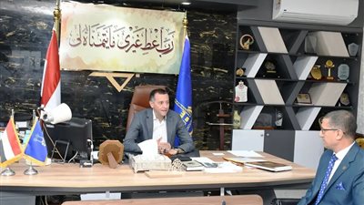 محافظ أسوان يشيد بجهود مؤسسة أغاخان فى تطوير مسجد الطابية والمنطقة المحيطة 