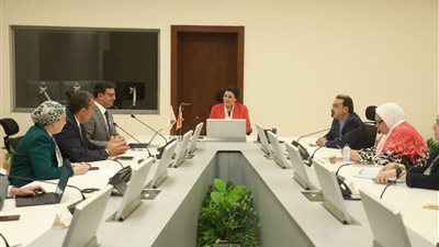 الصحة تبحث مع البنك الدولي تسريع تنفيذ مشروعات التغطية الصحية الشاملة