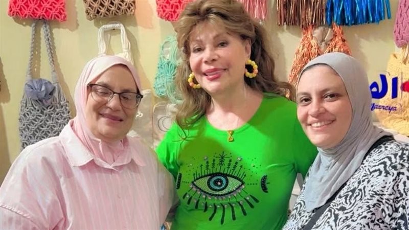 الفنانة صفاء أبو السعود 