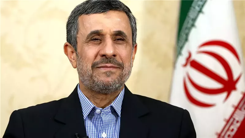 الرئيس الإيراني السابق