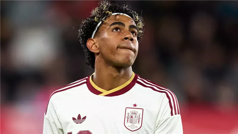 لامين يامال نجم منتخب