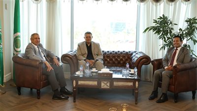 خالد فتحي يجتمع مع عبدالغفار لبحث استعدادات الدورة الصيفية للميني هاندبول