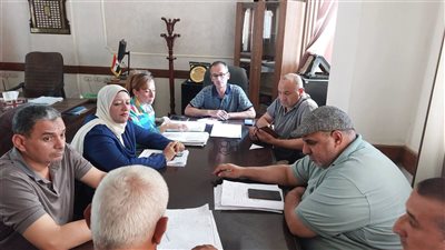 رئيس مدينة كفر الدوار يعقد لقاءً جماهيريًا لبحث شكاوى المواطنين